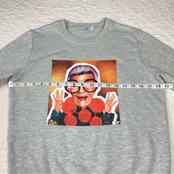 🔥Adrianna Kinal Proof Of Concept Iris Apfel Grey Sweatshirt Size XS - Picture 13 of 13